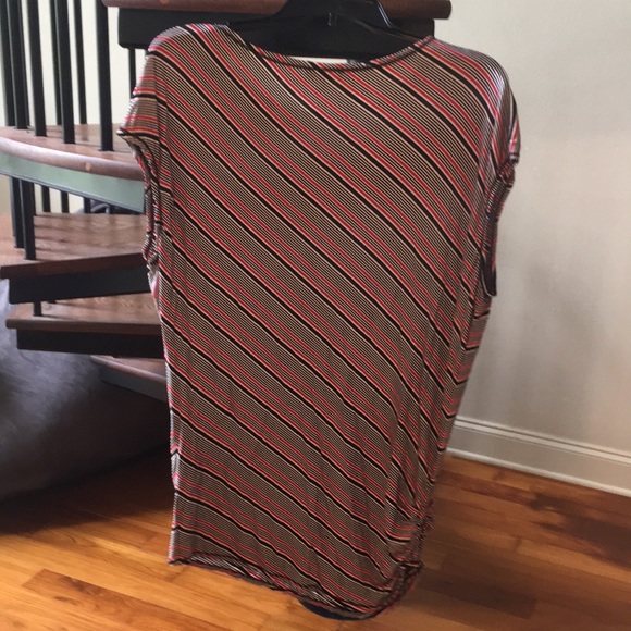 Sleeveless Striped Tunic Top - Picture 2 of 3